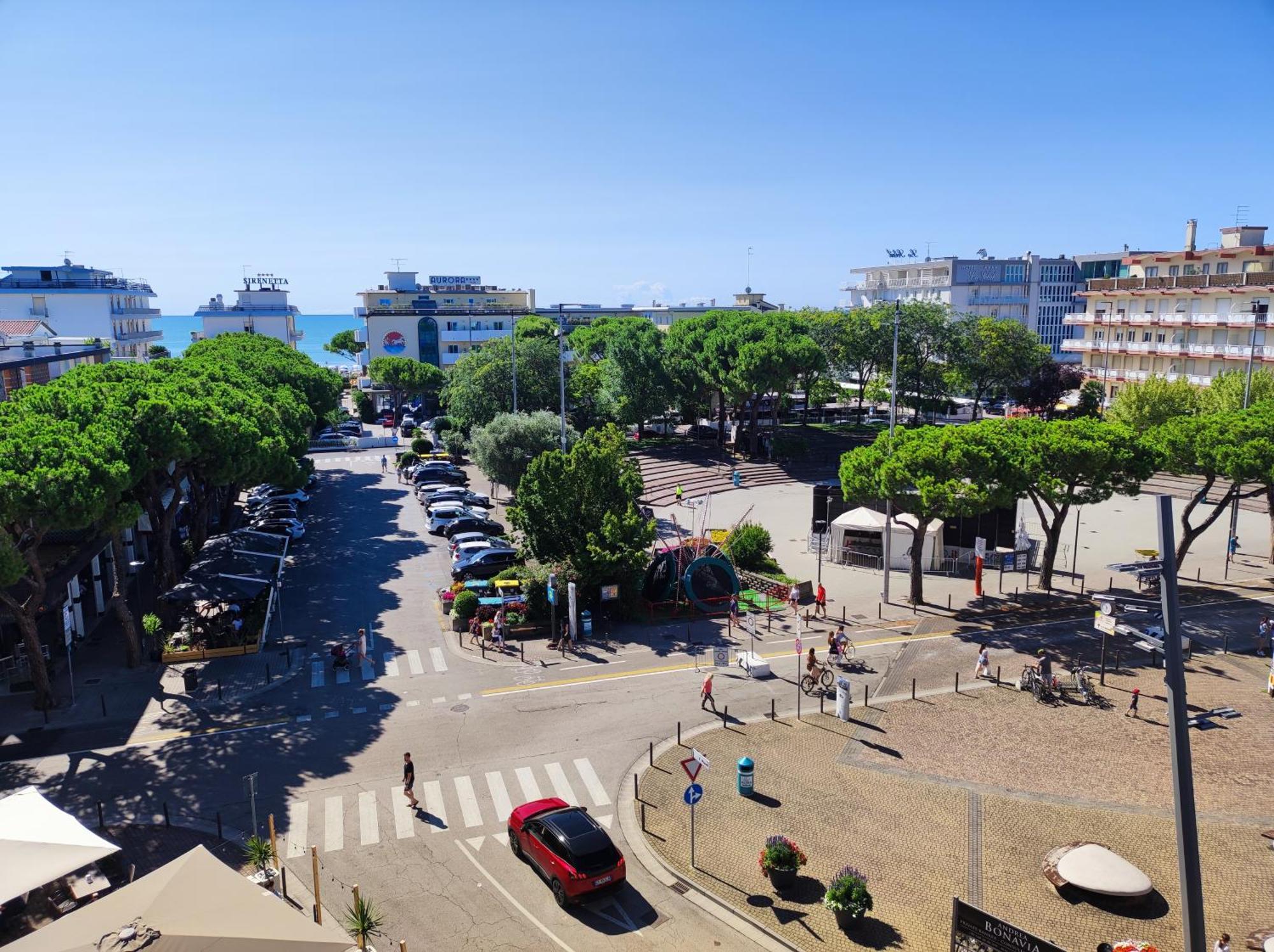 Hotel Colonna Lido di Jesolo Exterior photo